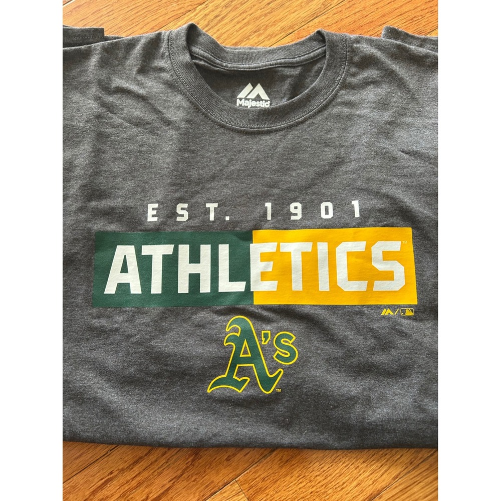 Majestic Oakland Athletics T-Shirt Mens 2XL Gray MLB Est 1901 Short Sleeve Tee